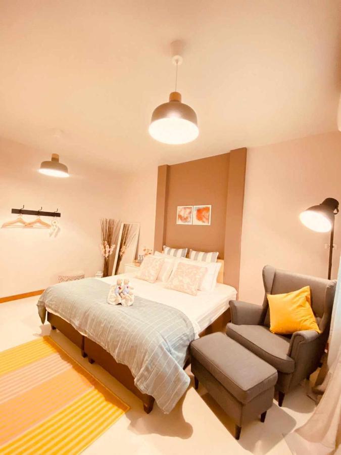 Por Poshtel Kanchanaburi Ngoại thất bức ảnh