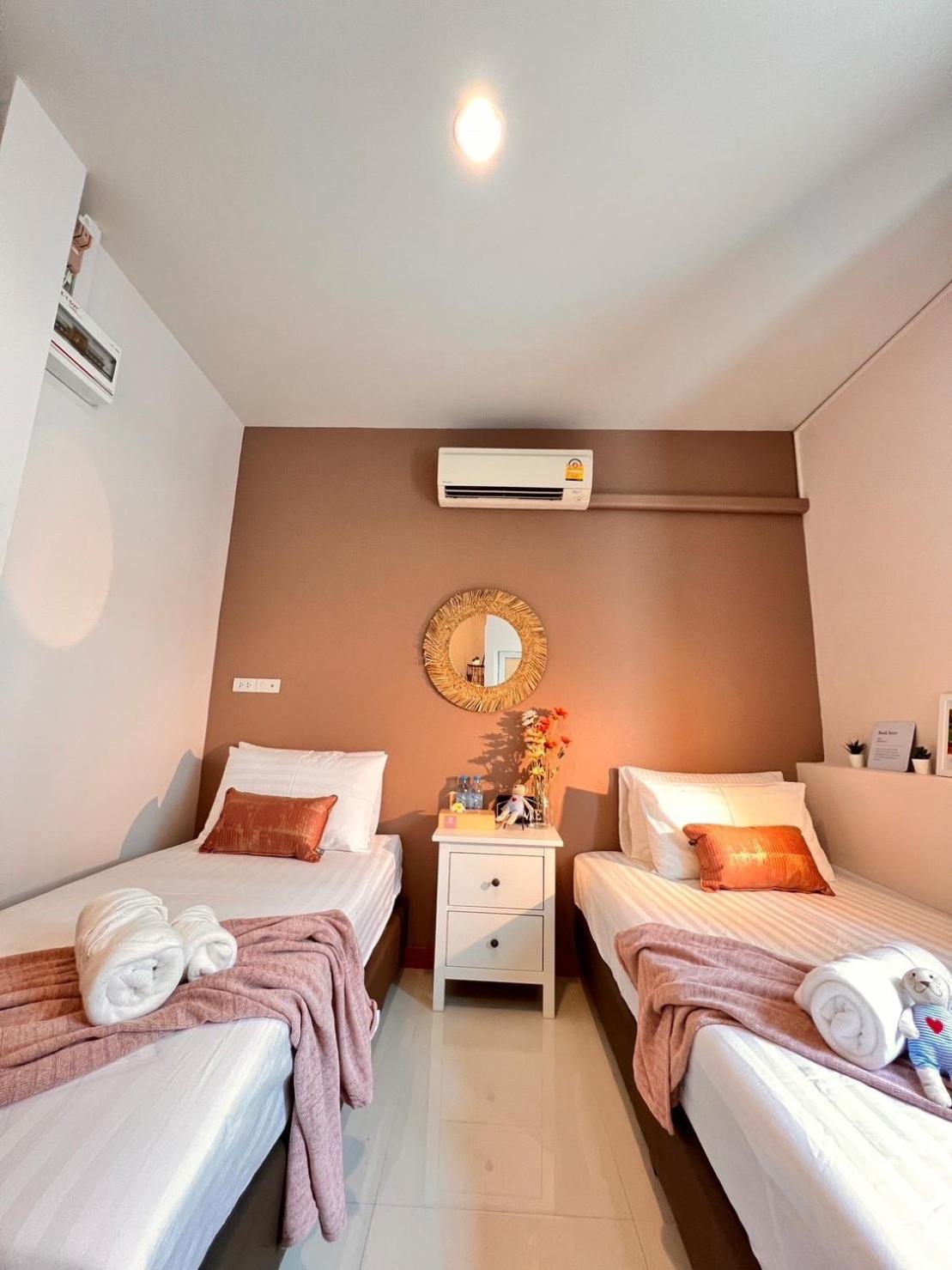 Por Poshtel Kanchanaburi Ngoại thất bức ảnh